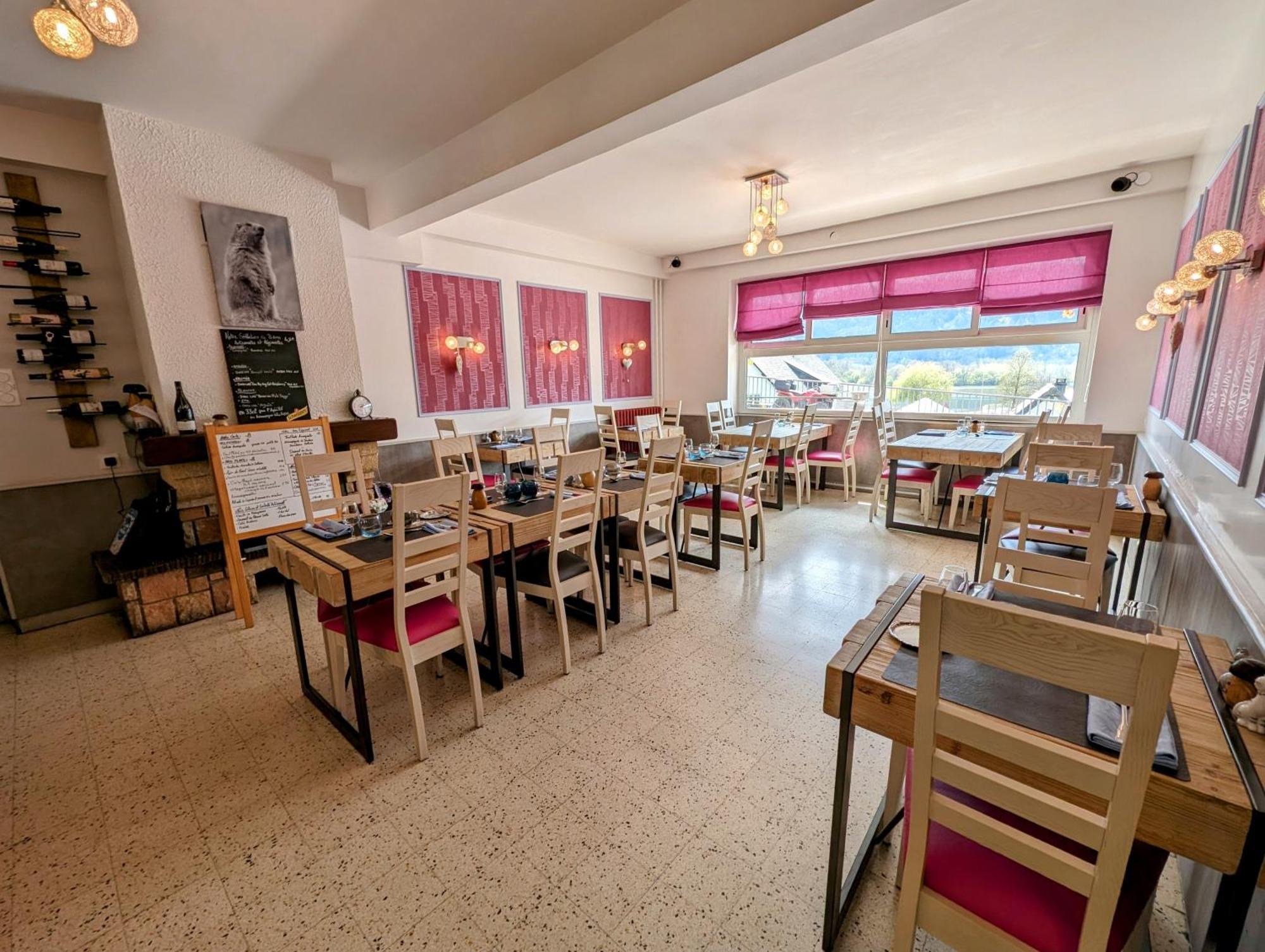 Logis Hotel Le Beau Site شامبون-سورلاك المظهر الخارجي الصورة